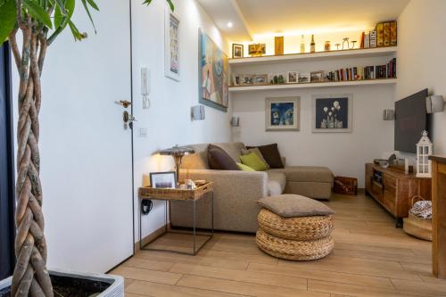 Belvedere Modern Apartment con parcheggio gratuito, Rom