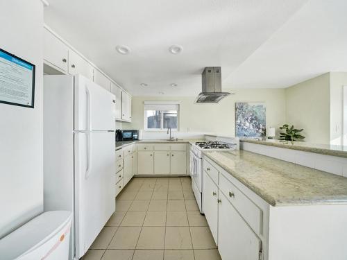 506 E Oceanfront A & B in Newport Beach, USA