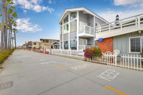 506 E Oceanfront B in Newport Beach, USA
