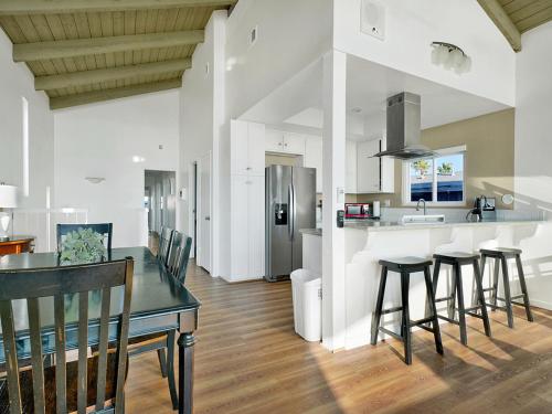 506 E Oceanfront B in Newport Beach, USA