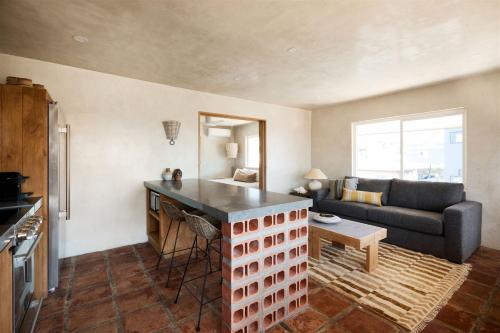 Los Bungalows in Imperial Beach