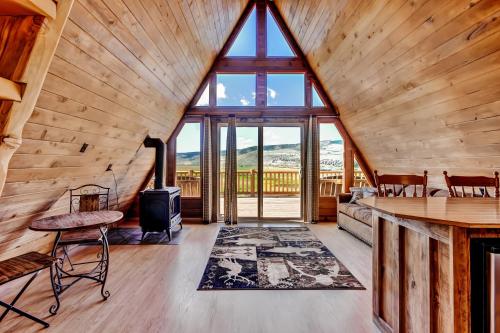 Cozy Antimony Cabin in Private Location with Fire Pit - image 11