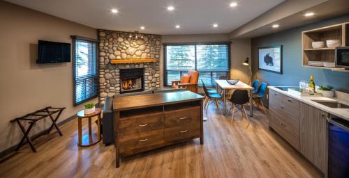 Konyha, Buffalo Mountain Lodge in Banff