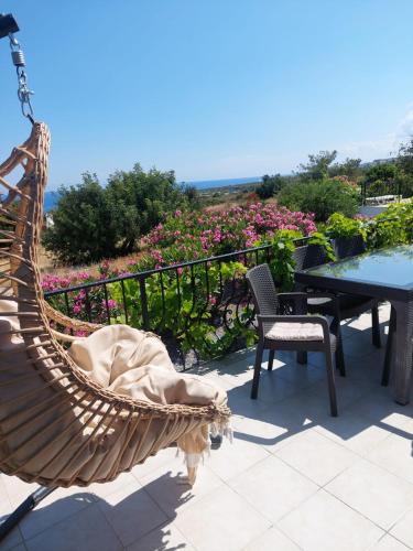 Villa Christine, Bahçeli (фото 3)
