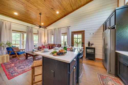 Tree-Lined Broken Bow Studio Cabin with Hot Tub! in Broken Bow, USA