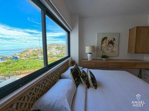 Oceanview Studio Smart TV Pool Beach 5-min Walk in La Paz, Mexico