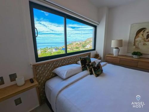 Oceanview Studio Smart TV Pool Beach 5-min Walk in La Paz, Mexico