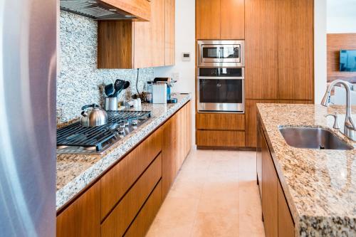 Cabo penthouse with unmatched resort amenities in San José del Cabo, Mexico