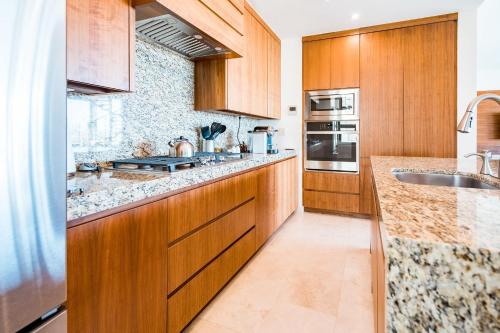 Cabo penthouse with unmatched resort amenities in San José del Cabo, Mexico
