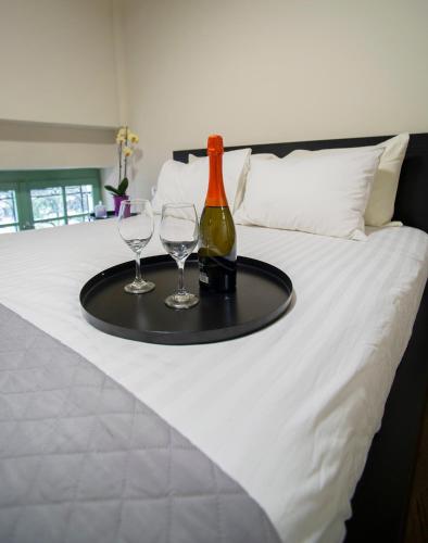 1 queen bed