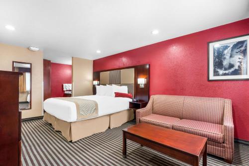Best Western Plus Yosemite Way Station Room Type - King Room with Sofa Bed - Non-Smoking