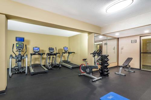 Best Western Plus Houston Energy Corridor - image 14