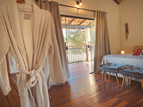 Chalé Baru - amplo, com ar cond conforto e natureza - 4min do centro