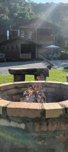 Casa de campo Blumenau, 21km da vila germânica (Casa de campo Blumenau, 21km da vila germanica) in โปรเกรสโซ