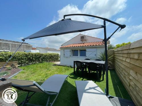 Gîte de Charme à Bouin près de Noirmoutier, Climatisé avec Spa et Jardin Clos - FR-1-426-554 (Gite romantique avec spa et jardin a 1 km de l'Atlantique, proche Noirmoutier et plages - FR-1-426-5) in Bouin