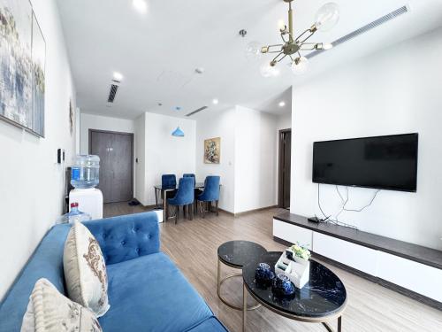 One-Bedroom Apartment image 6