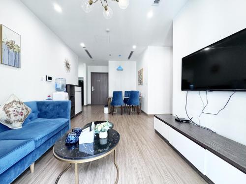 One-Bedroom Apartment image 7