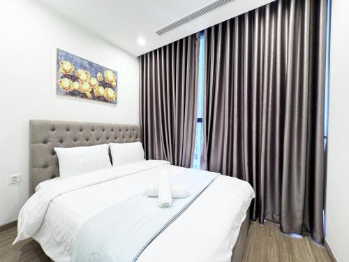 One-Bedroom Apartment image 8