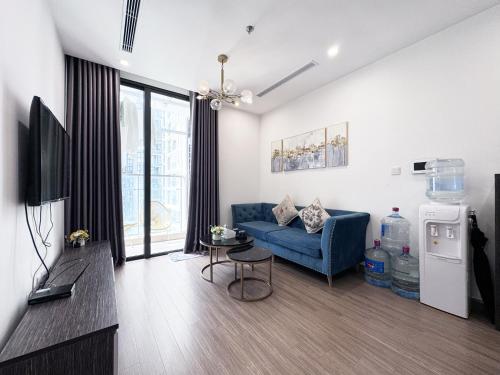 One-Bedroom Apartment image 2
