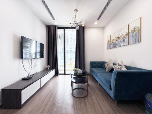 One-Bedroom Apartment image 3