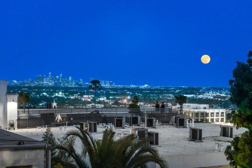 West Hollywood Luxury Villa with Views in Los Angeles, USA