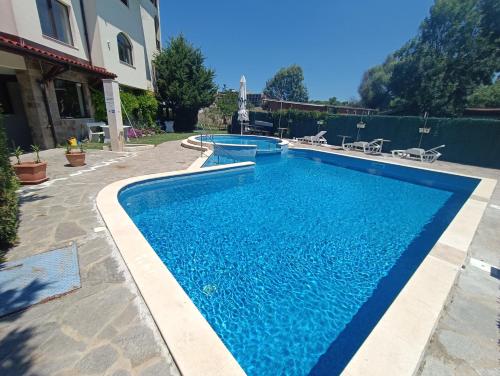 Oasis beach house , apartment Nevena in Лозенец