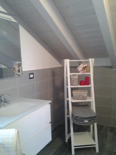 Apartment with Terrace image 10