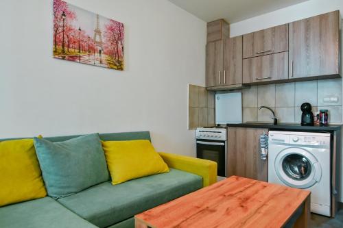 Studio 19, Sofia (Foto 2)