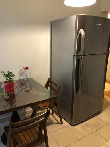 One-Bedroom Apartment image 7