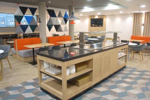 Holiday Inn Express San Sebastian de los Reyes an IHG Hotel - image 11