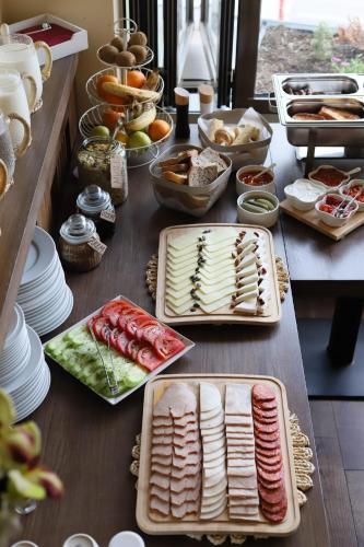 Garni Hotel Ema - image 2