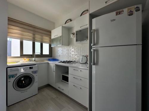 Seaview and Mountainview Studio Seaview and Mountainview Studio