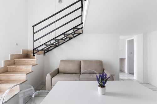 Fronte Mare Apartments & City Views 5