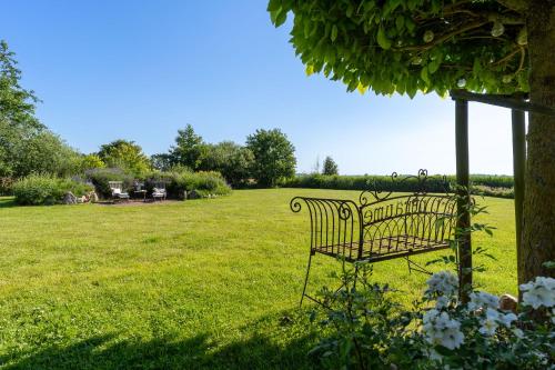Reetdachhaus Lütt Strandhüs Reetdachhaus Lütt Strandhüs (Reetdachhaus Lutt Strandhus Reetdachhaus Lutt Strandhus) in Sankt Peter-Ording