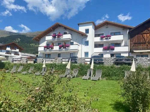 Pension Truya - Hof in Fiss, Österreich