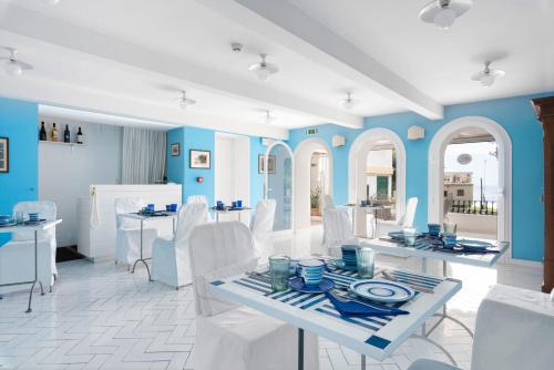 ห้องอาหาร, โรงแรมบูแก็งวีล (Hotel Bougainville) in โพสิตาโน่