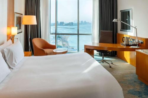 King Room with Sea View image 2