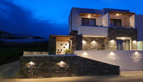 DG Luxury Suites - Κουτσουράς