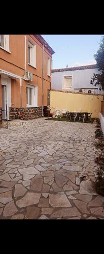 Facilities, Maison near Les delices de thau
