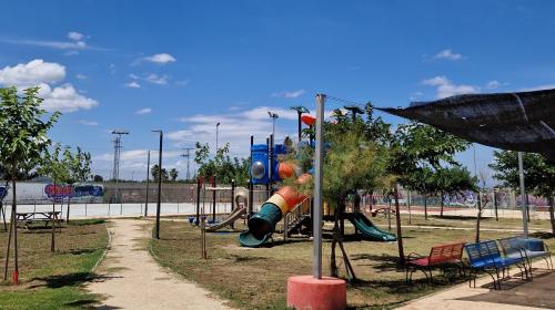ملعب للأطفال, Ca les Rinconetes in Corbera