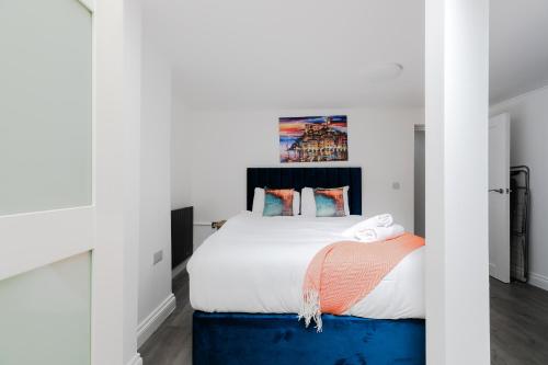 Wonderful Apartments near Portobello Road, Londyn