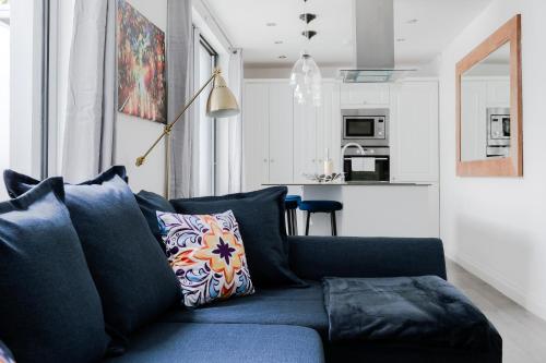 Wonderful Apartments near Portobello Road - image 2