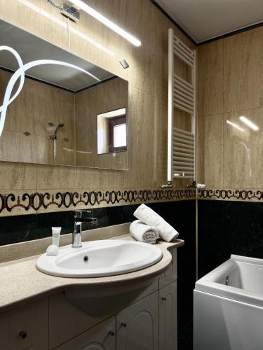 Marsali Vila in ฟาเลซาเหนือ