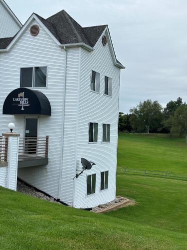 Lakeview Hills Golf & Resort - image 4