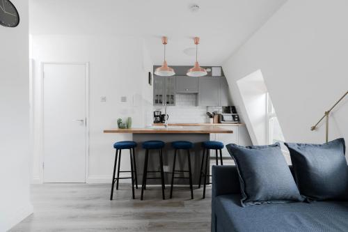 Wonderful Apartments near Portobello Road - image 11