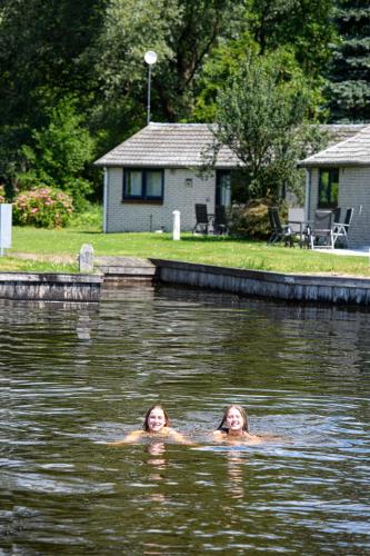 Amsterdam / Loosdrecht Rien van den Broeke Village - image 6