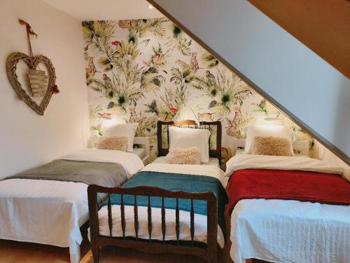 Suite familiale "Le Logis des Ptits Lynx" in Levernoisa