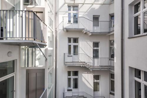 Old Town Apartments - B34 5