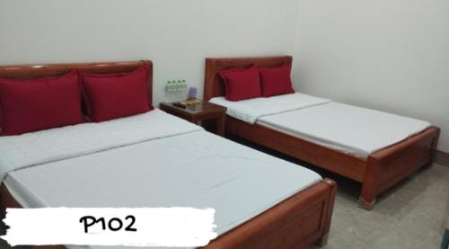 Queen Room with 2 Queen Beds