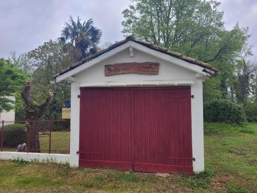 Petite maison dans les bois